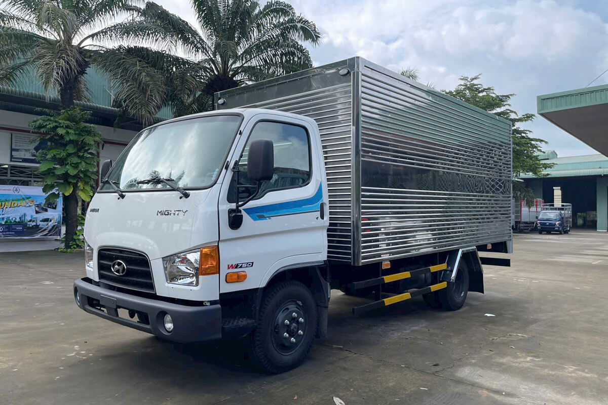 Giá xe Hyundai Mighty W750, W750L