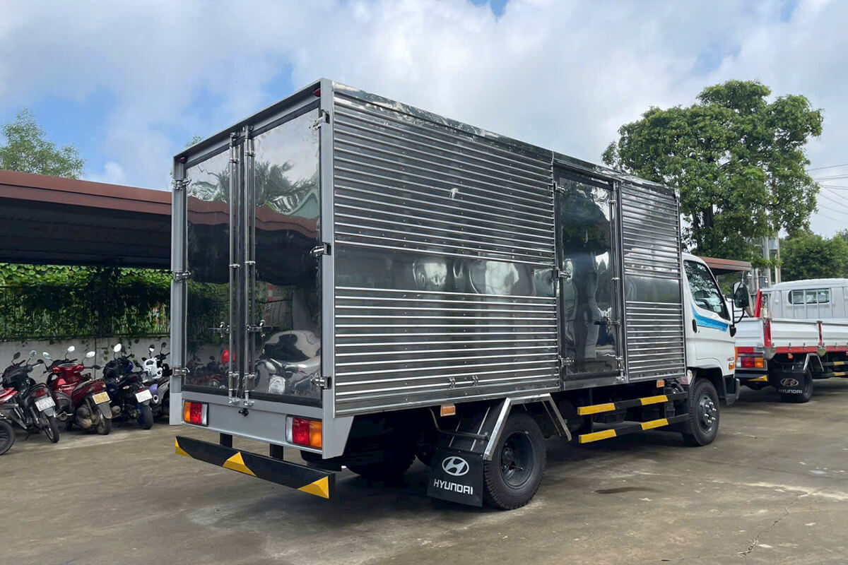 Kích thước lòng thùng có thể tăng từ 4m5 lên 5m